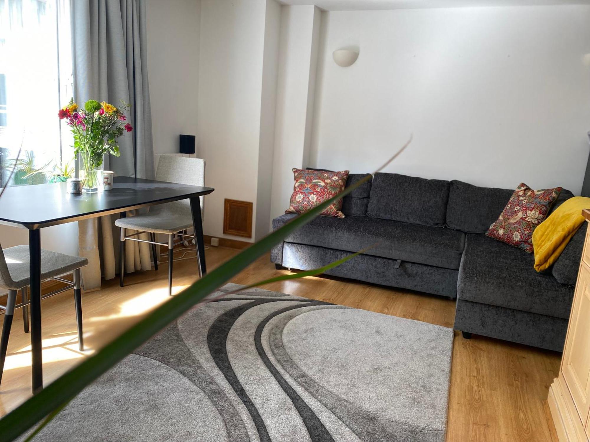 Prime Location Apartment - Heart Of London Exterior photo